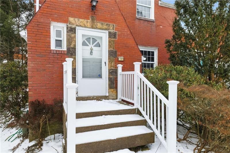 3841 Lawnview Ave - Photo 3 of 44