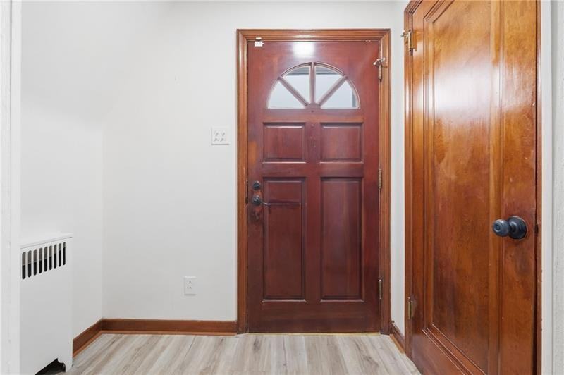 3841 Lawnview Ave - Photo 5 of 44