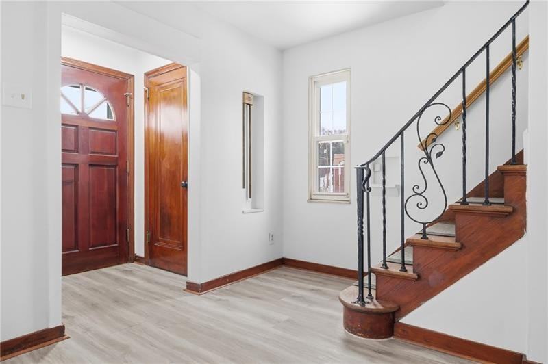 3841 Lawnview Ave - Photo 7 of 44