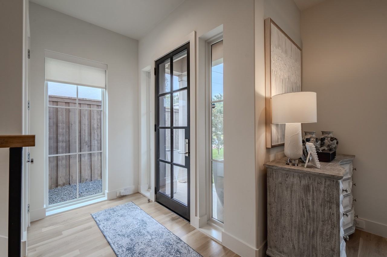 4514 Fairway Ave - Photo 2 of 50