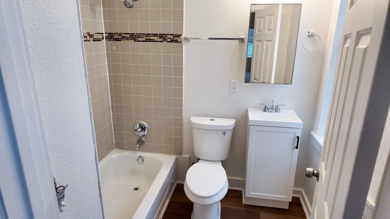 636 Tafel St #2 - Photo 5 of 7