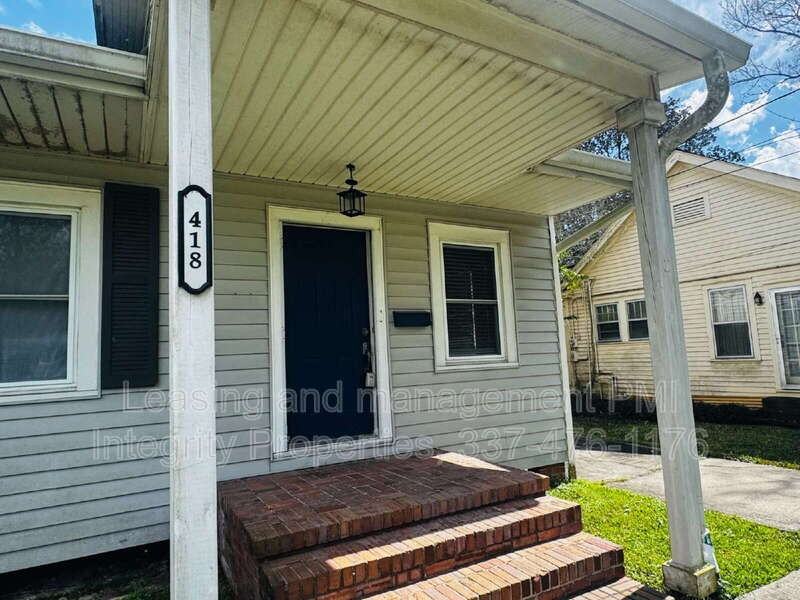 418 Delgado Dr - Photo 2 of 28