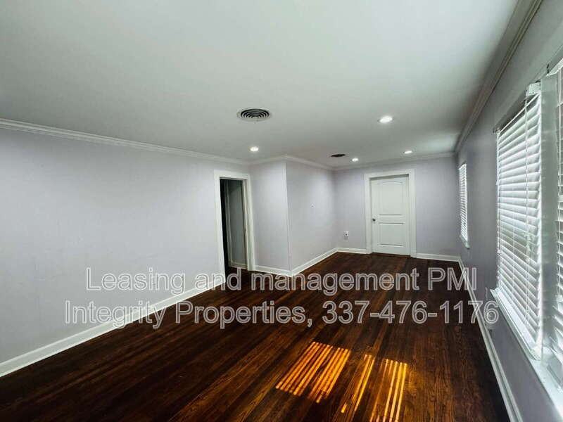 418 Delgado Dr - Photo 5 of 28