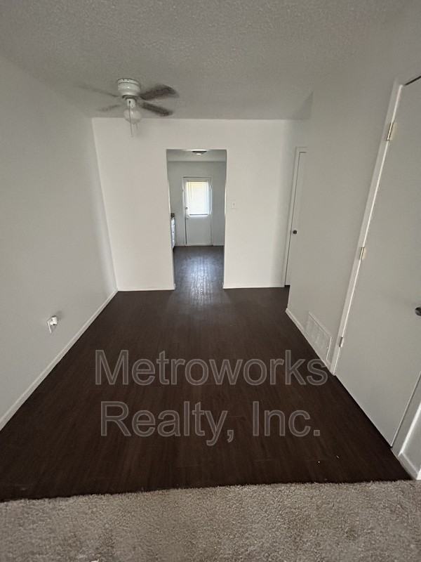 111 Pine Meadow Dr - Photo 3 of 8