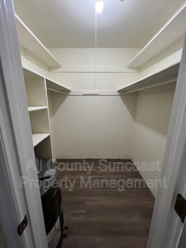 935 34th Ave N #4 - Photo 7 of 11