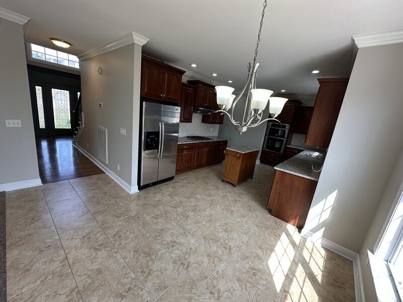 5511 Ginkgo Rd - Photo 5 of 45