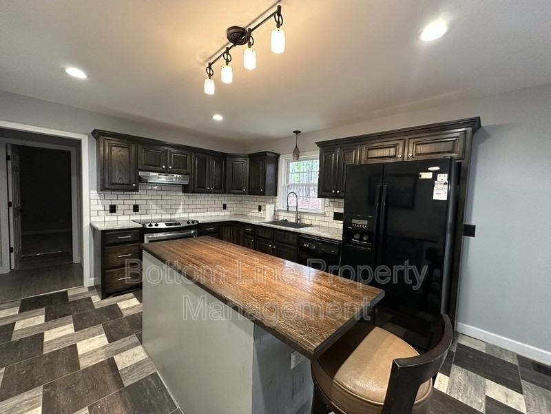 404 Wood Run - Photo 4 of 13