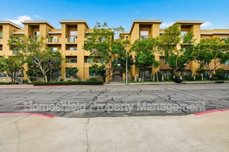 2330 1st Ave #411 - Photo 2 of 35