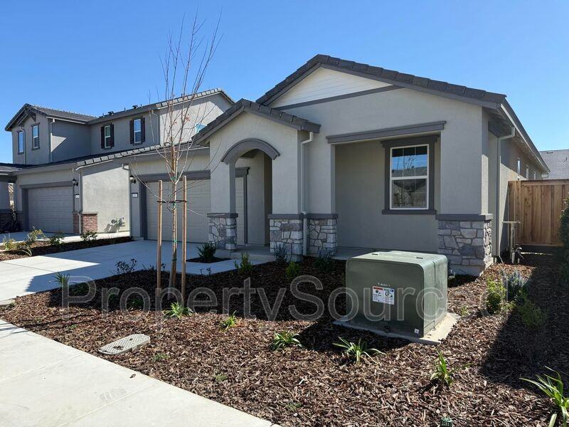 2454 Cortese St - Photo 3 of 41