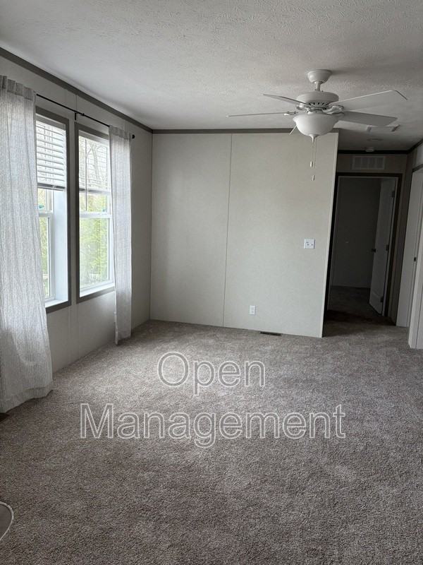 31 Cornflower Ln - Photo 4 of 14