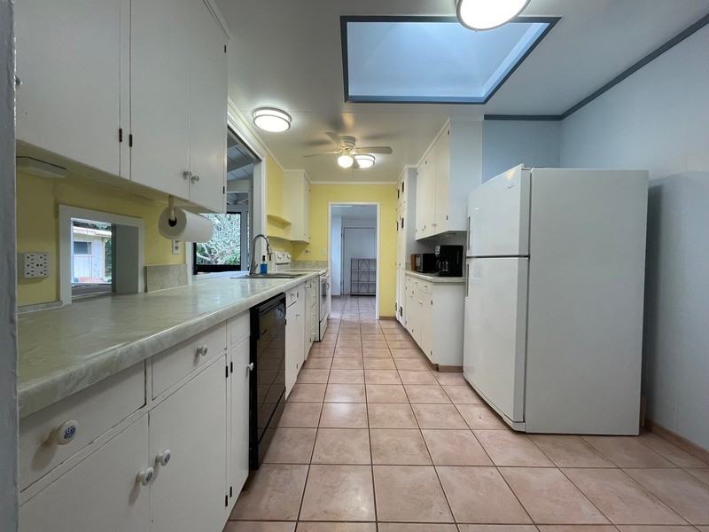 285 Kuupua St - Photo 3 of 23