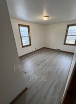 3821 N 39th St Uppr - Photo 1 of 1