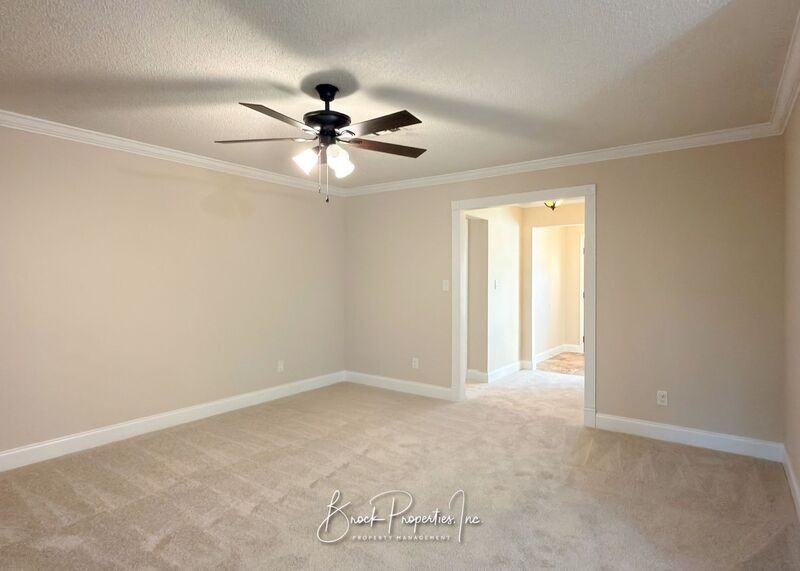 7865 Apollo Dr - Photo 5 of 38