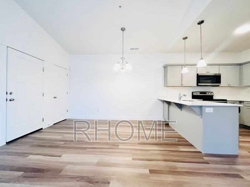 3715 Wn #K202 - Photo 4 of 12