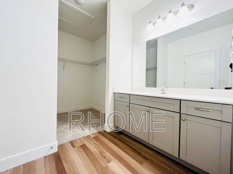 3715 Wn #K202 - Photo 7 of 12