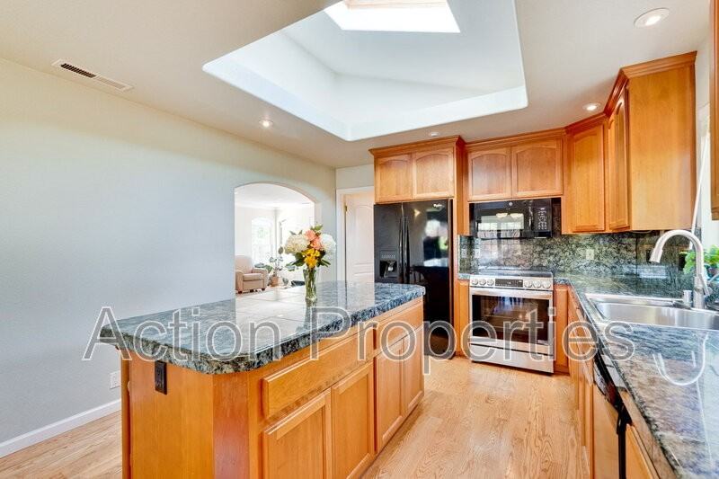 76 Mercy St - Photo 7 of 24