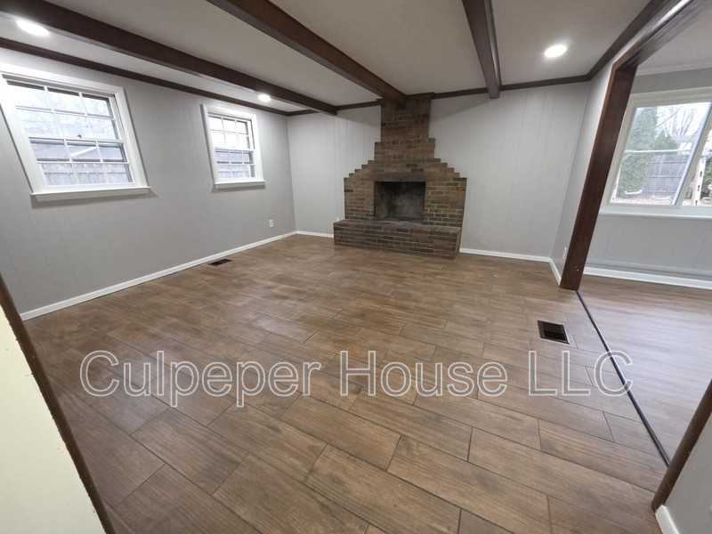 3238 Van Fleet Pkwy - Photo 2 of 31