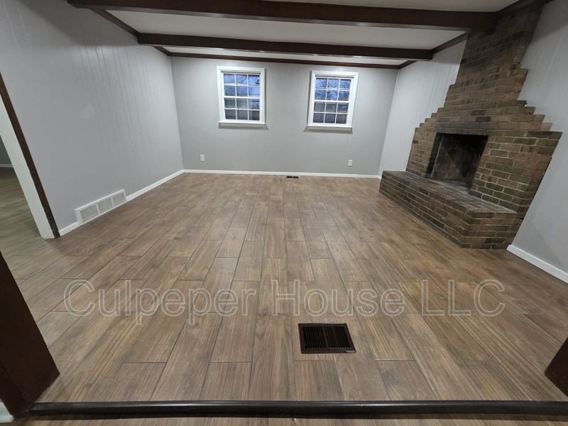 3238 Van Fleet Pkwy - Photo 3 of 31