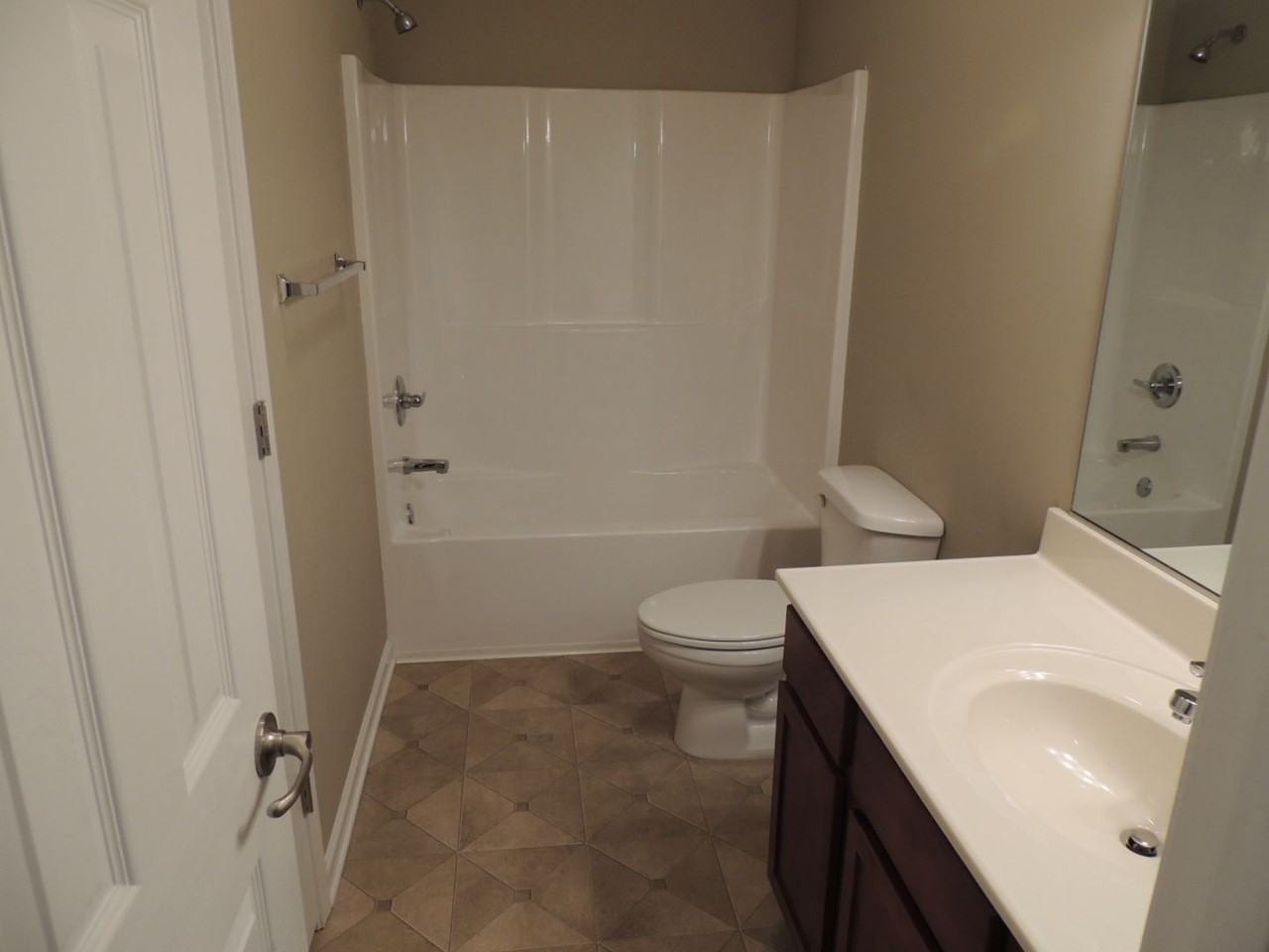 1224 Harbin Ridge Ln - Photo 5 of 9