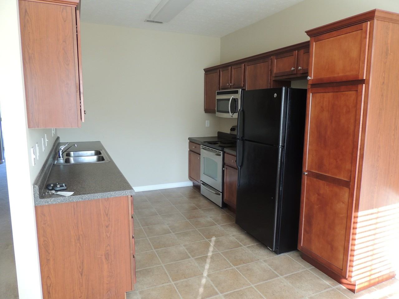 7336 Long Shot Ln - Photo 6 of 8