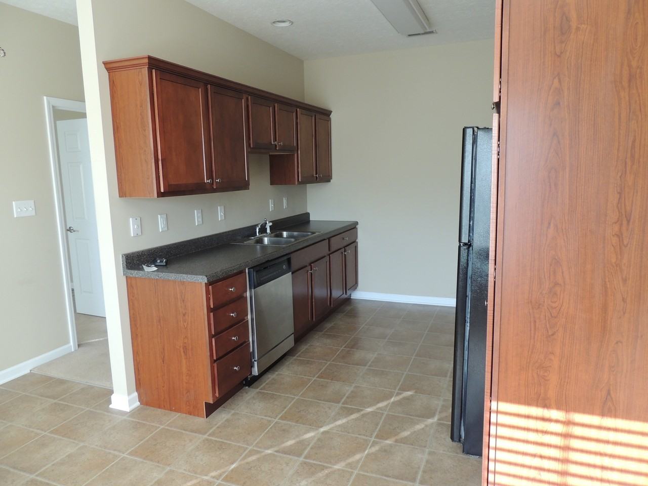 7336 Long Shot Ln - Photo 7 of 8