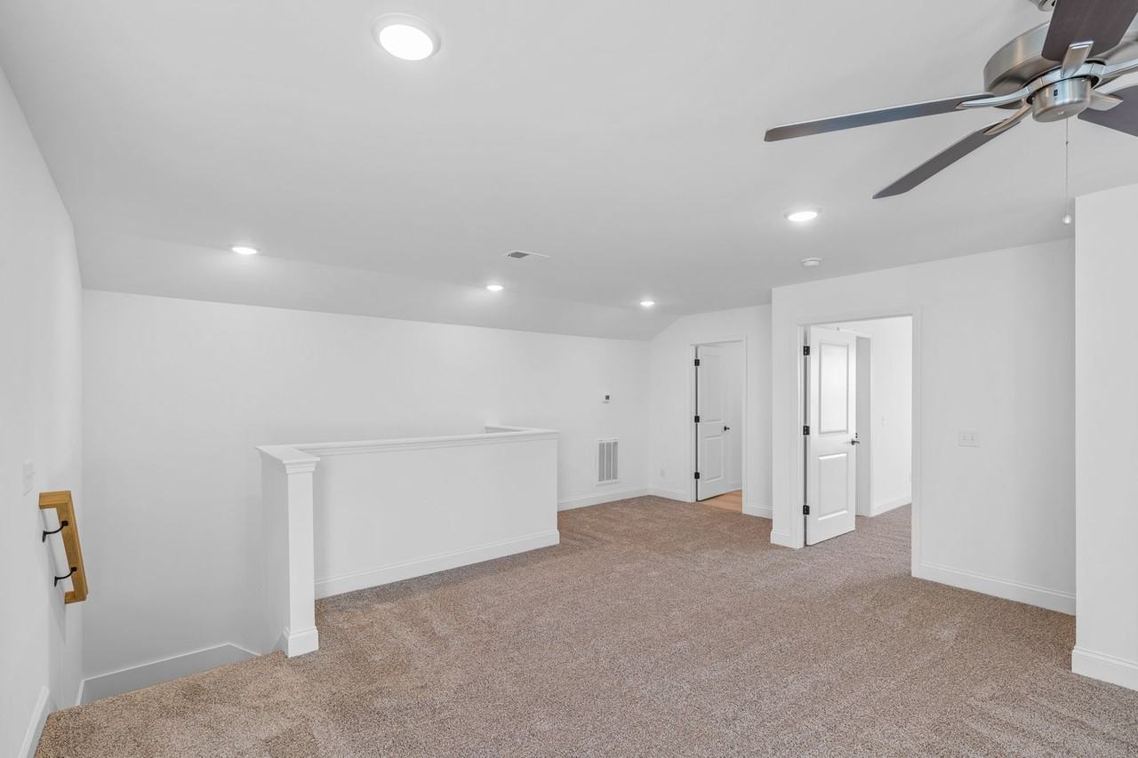 8973 James Creek Dr - Photo 3 of 33