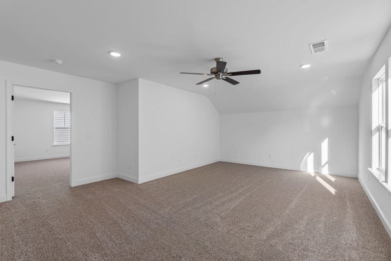 8973 James Creek Dr - Photo 6 of 33