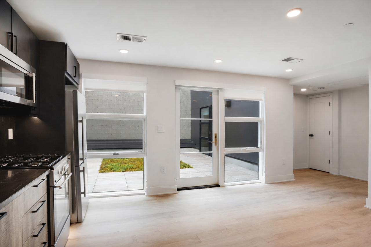 Define 14 - Photo 2 of 41