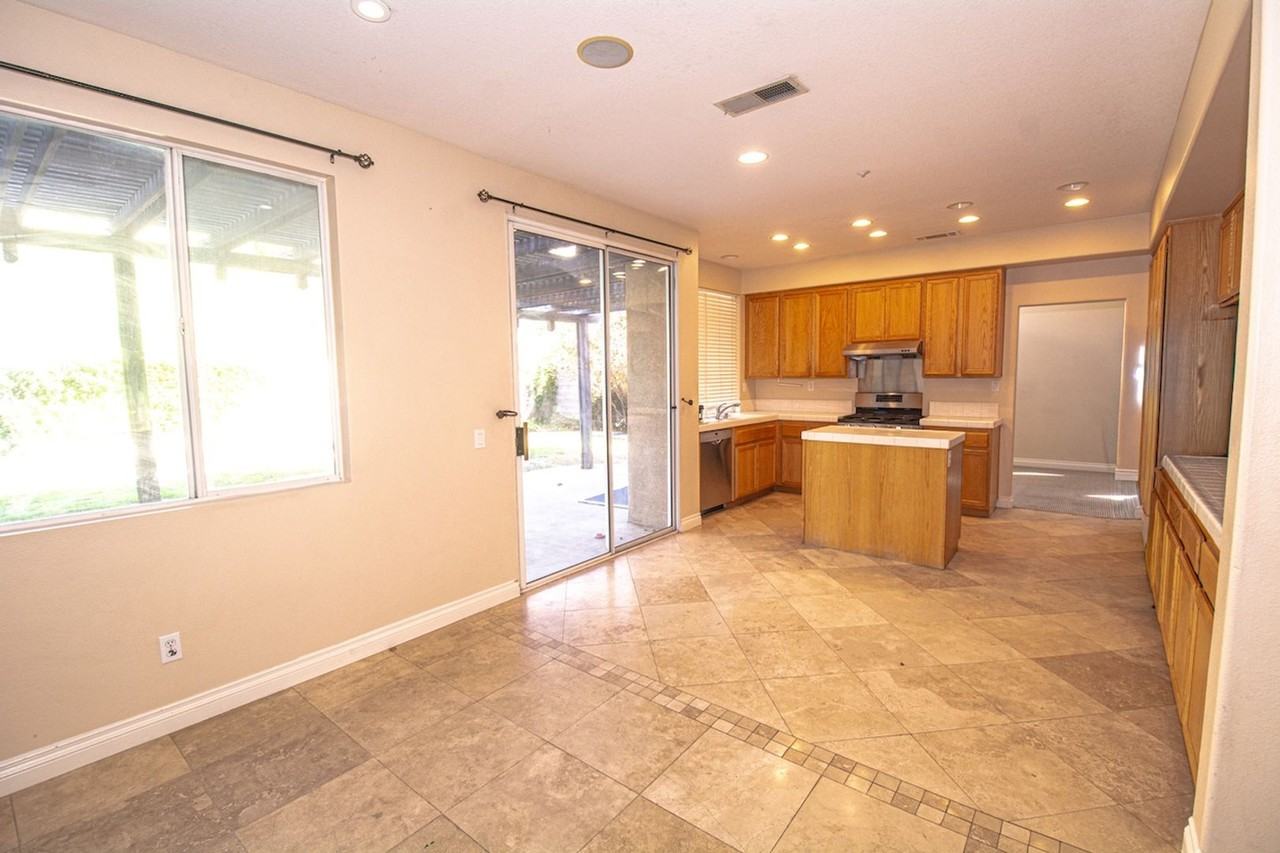 14736 Nova Scotia Dr - Photo 3 of 19