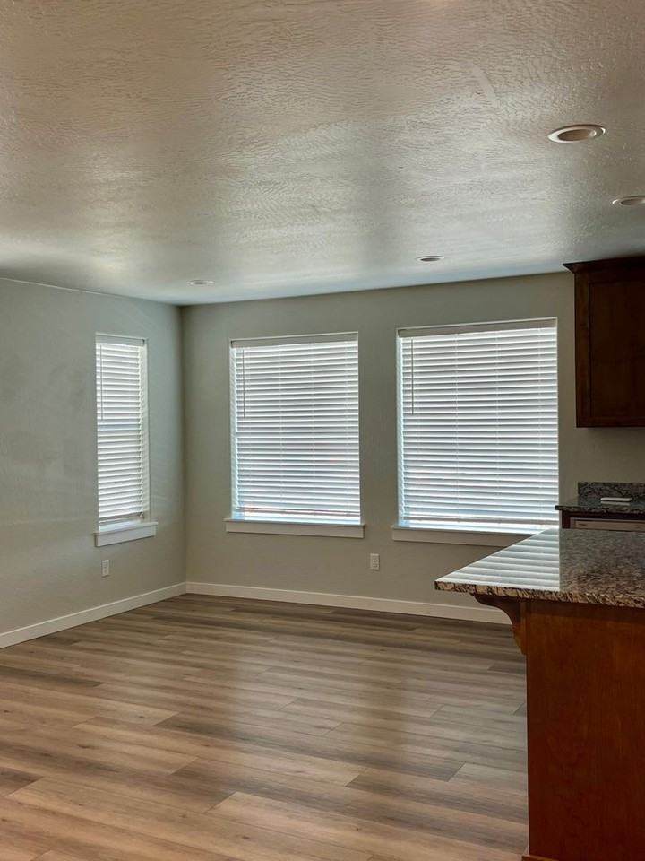 4762 Gebhard Rd - Photo 4 of 25