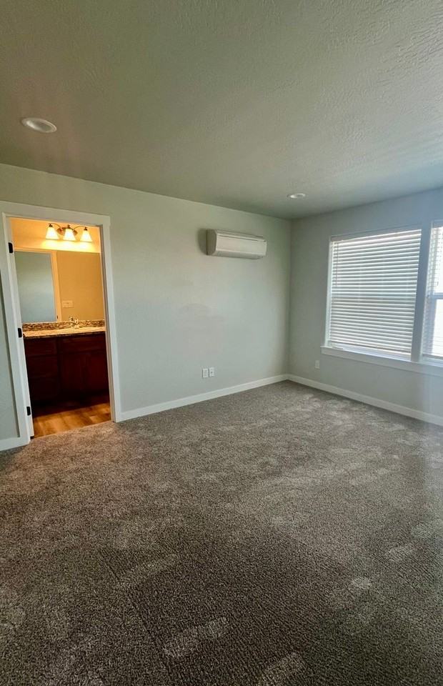 4762 Gebhard Rd - Photo 7 of 25