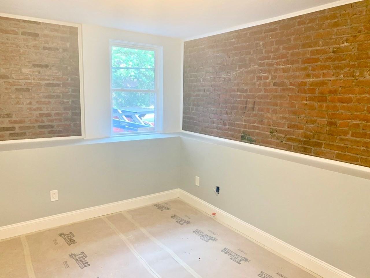 176 Kelton St - Photo 4 of 10