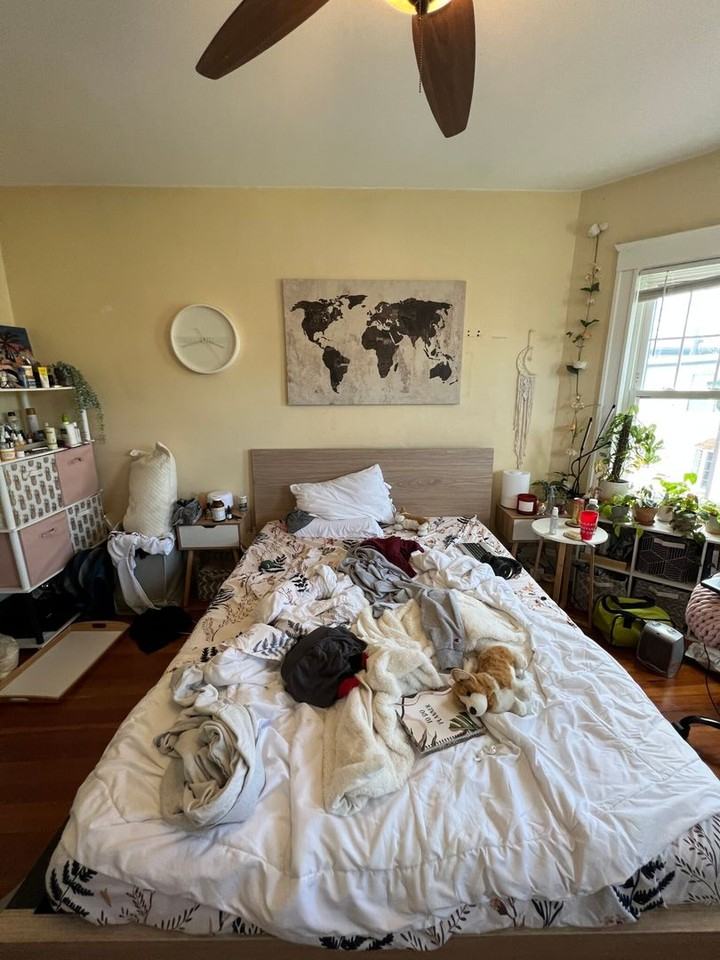 340 Beacon St - Photo 4 of 13