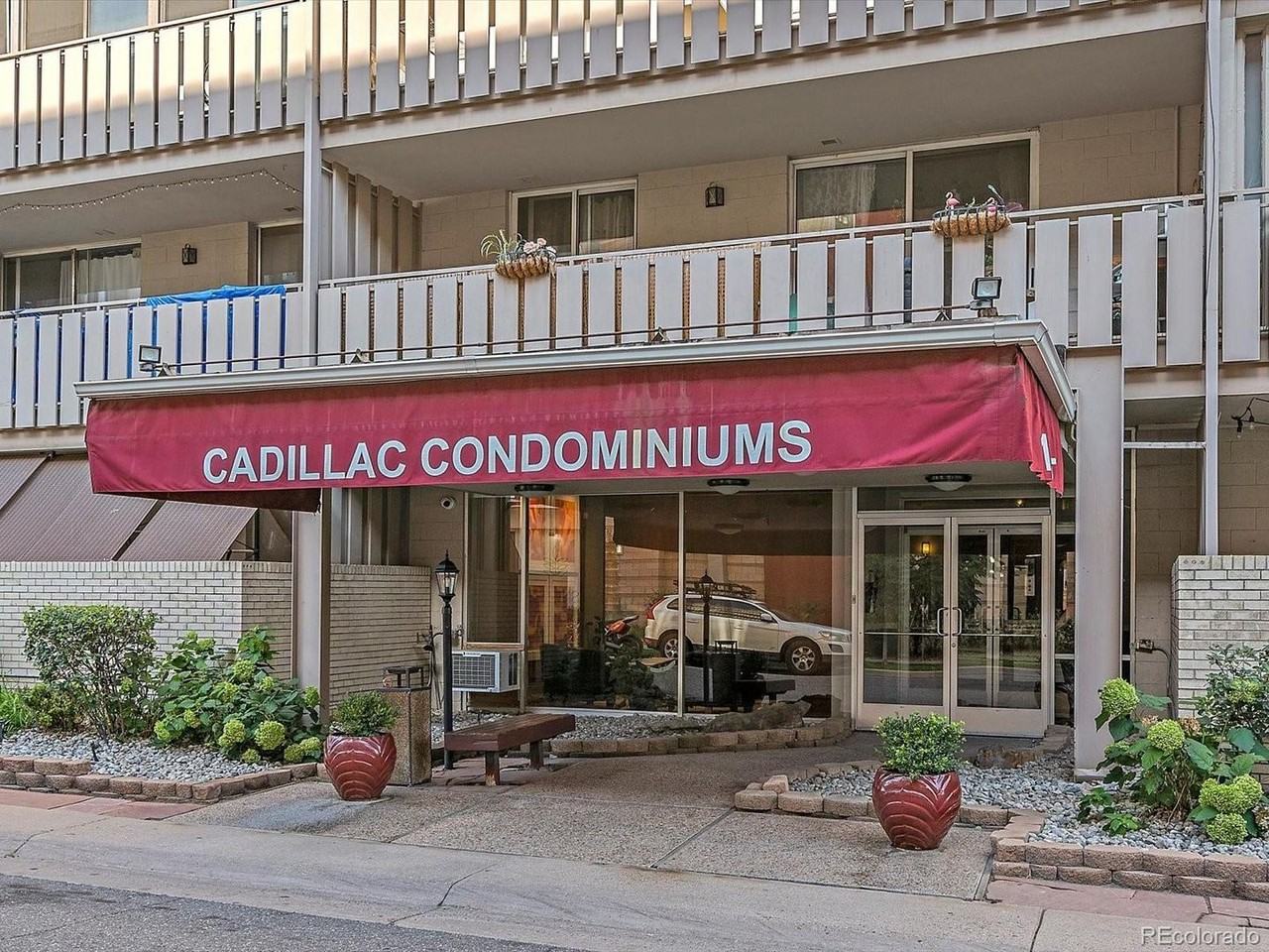 1111 Ash St - Photo 2 of 21