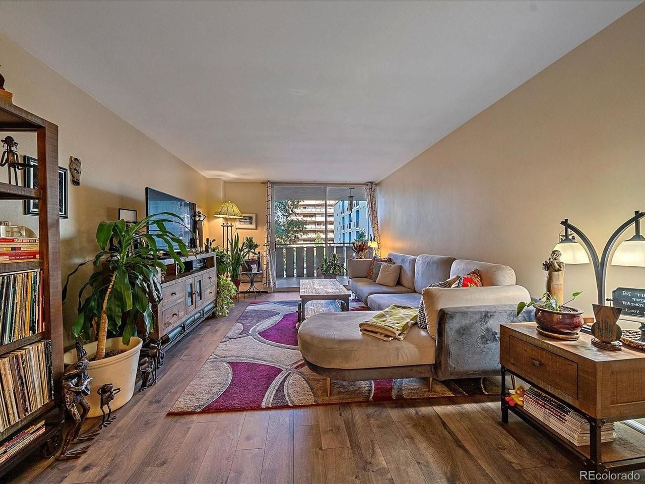 1111 Ash St - Photo 5 of 21