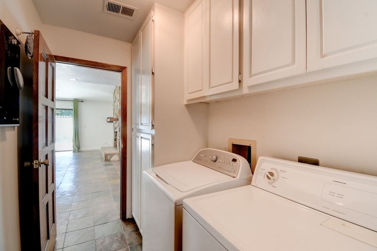 1651 Chippewa Dr - Photo 7 of 17