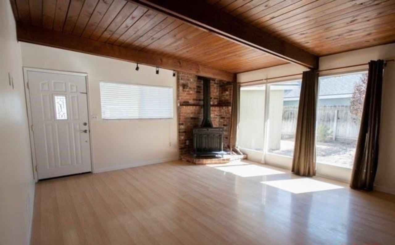 645 Bolen Dr - Photo 2 of 15