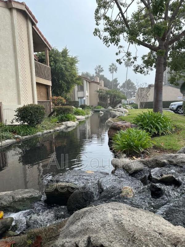 16542 Blackbeard Ln #305 - Photo 2 of 22