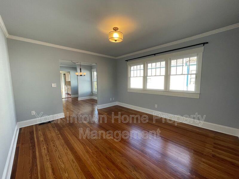 228 Mayson Ave Ne - Photo 3 of 37