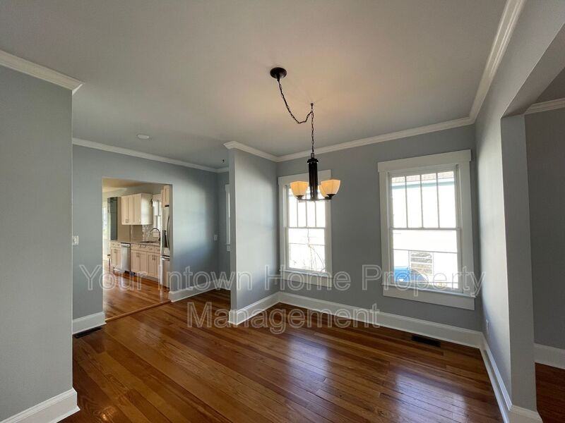 228 Mayson Ave Ne - Photo 6 of 37