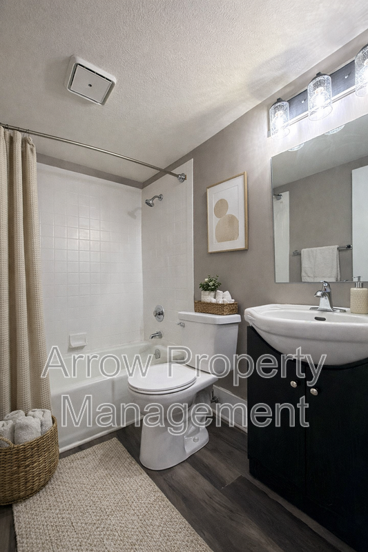 1027 A St #12 - Photo 5 of 8