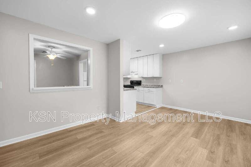 245 W 73rd St - Photo 7 of 44