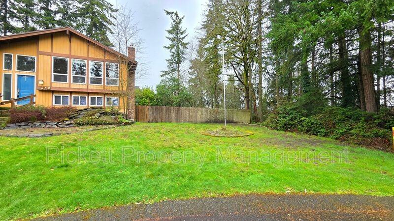 3712 Nw Highland Ct - Photo 4 of 50