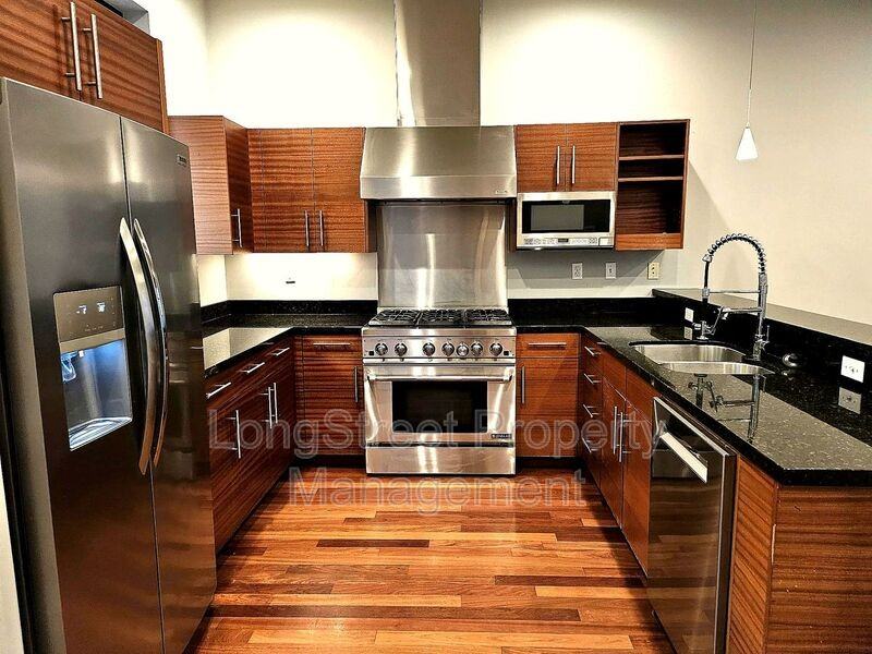 2176 Nw 16th Ave - Photo 6 of 37