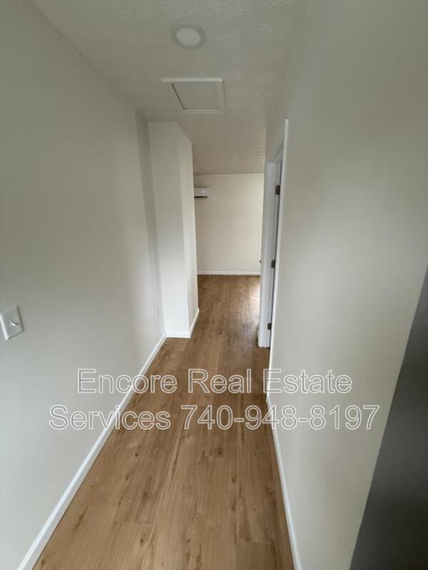 103 N Monroe St - Photo 3 of 10