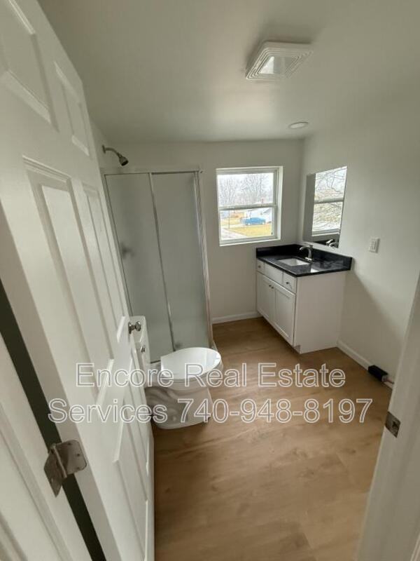 103 N Monroe St - Photo 6 of 10