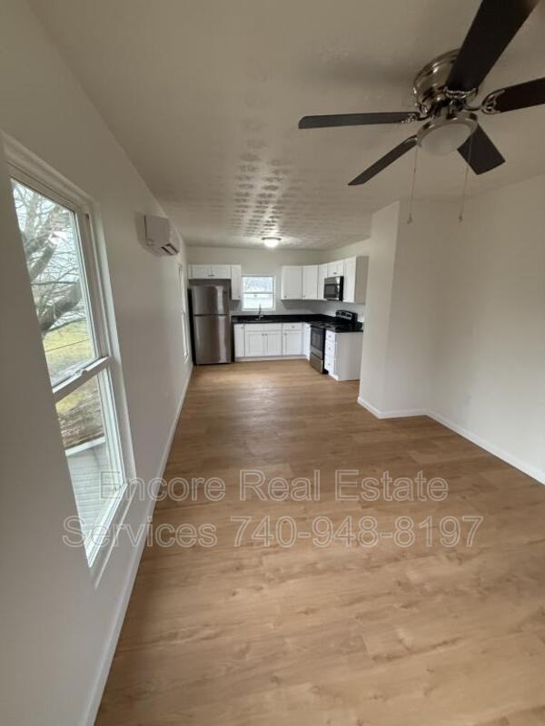 103 N Monroe St - Photo 7 of 10