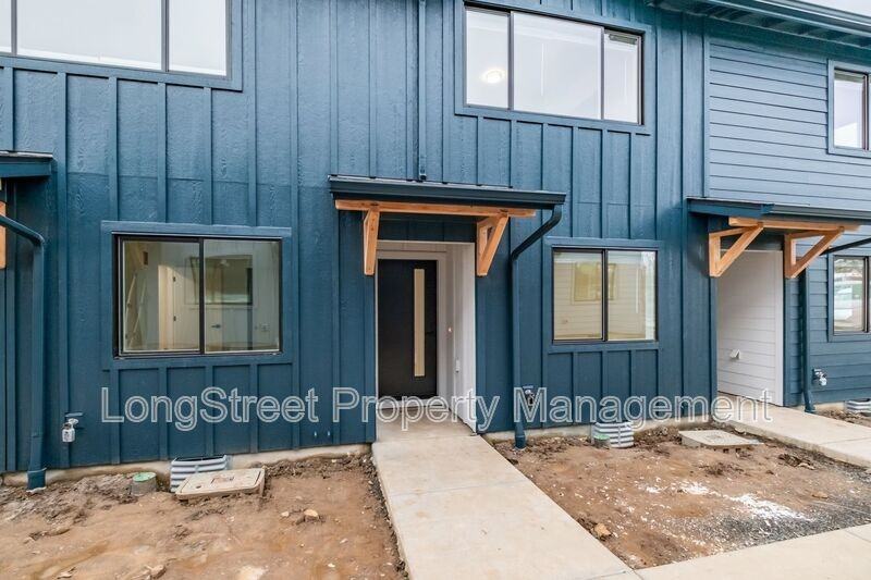 810 S 19th St - Photo 2 of 40