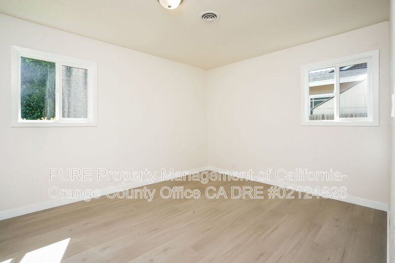 5252 Sisson Dr - Photo 3 of 15