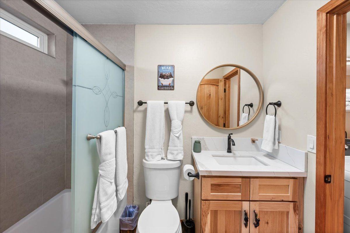1025 E Country Club Blvd - Photo 3 of 29